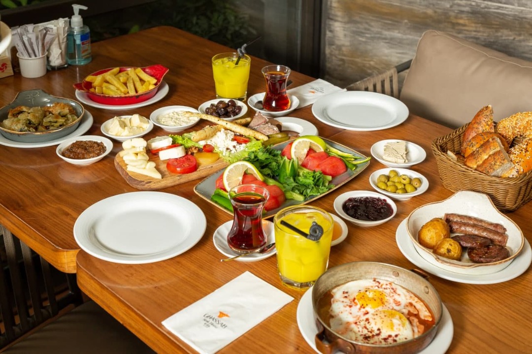 صبحانه ترکی شعبه فرشته رستوران قصاب